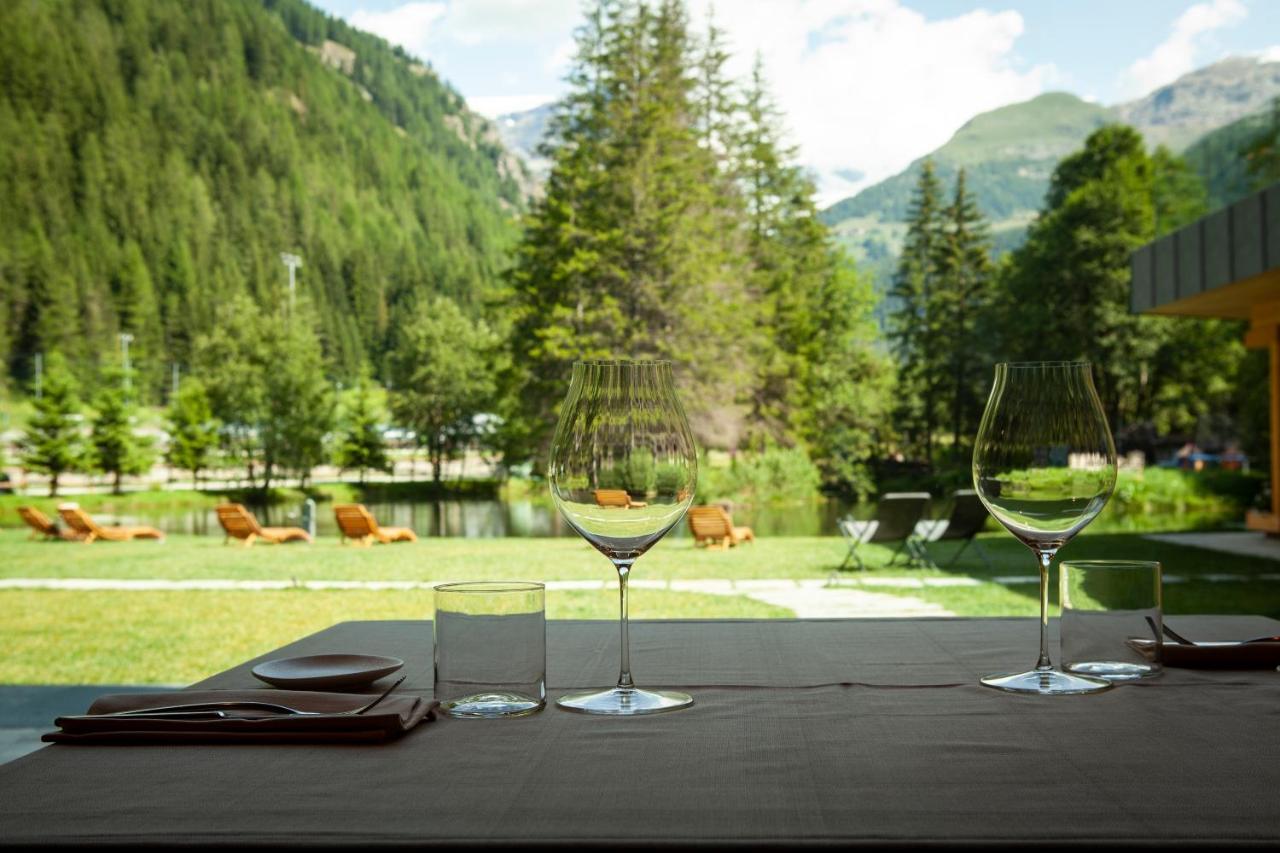 Au Charmant Petit Lac - Ecohotel Parc & Spa Champoluc Exteriör bild
