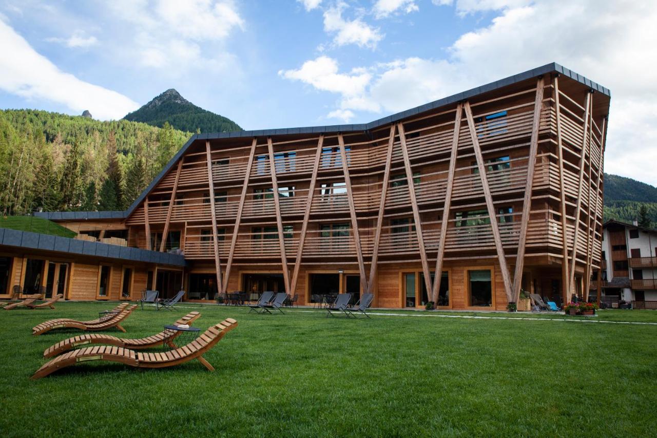Au Charmant Petit Lac - Ecohotel Parc & Spa Champoluc Exteriör bild