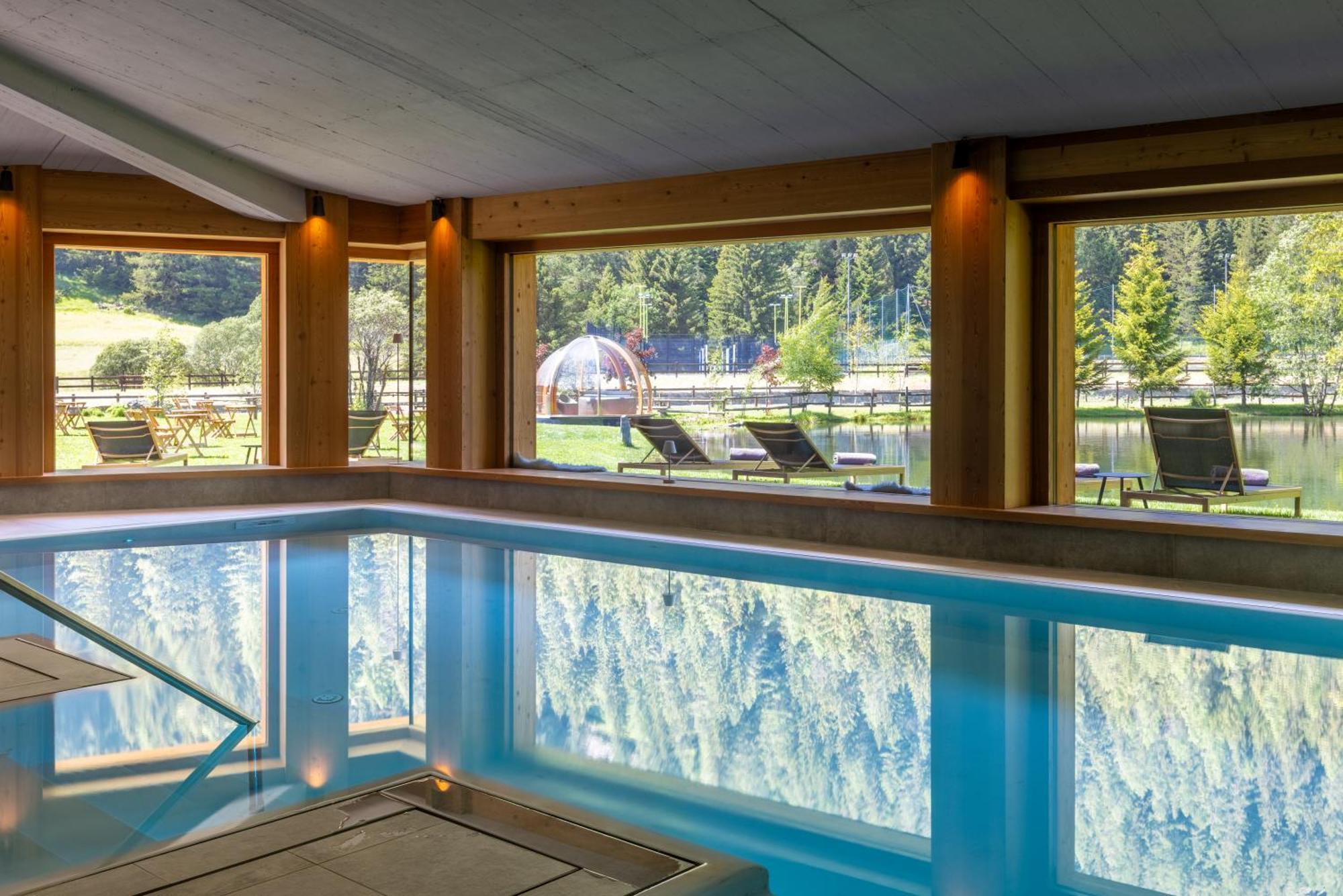 Au Charmant Petit Lac - Ecohotel Parc & Spa Champoluc Exteriör bild