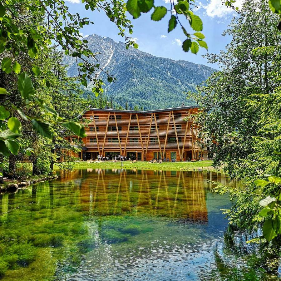 Au Charmant Petit Lac - Ecohotel Parc & Spa Champoluc Exteriör bild