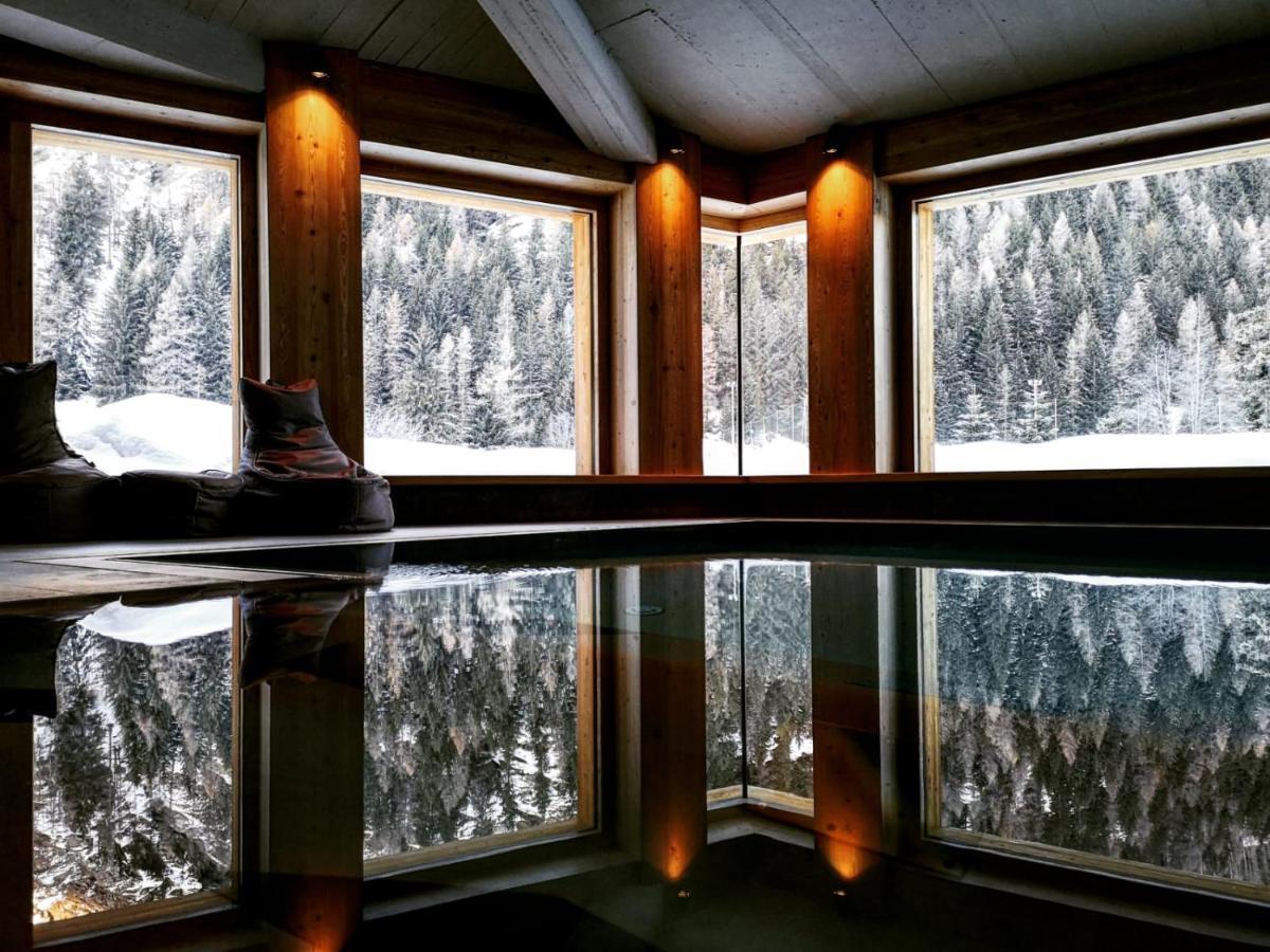 Au Charmant Petit Lac - Ecohotel Parc & Spa Champoluc Exteriör bild