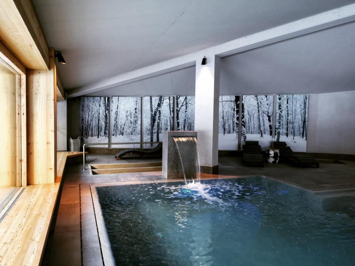 Au Charmant Petit Lac - Ecohotel Parc & Spa Champoluc Exteriör bild